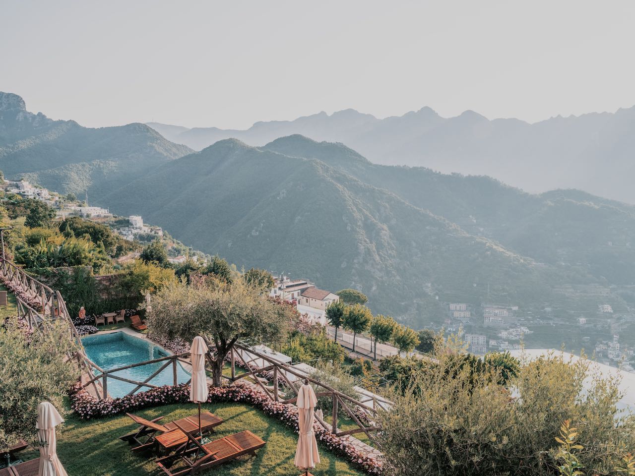 Wall Art Viewer Frames Render